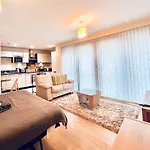 Canada Water Se16 7Aq 2Bed 2Bathroom Ap