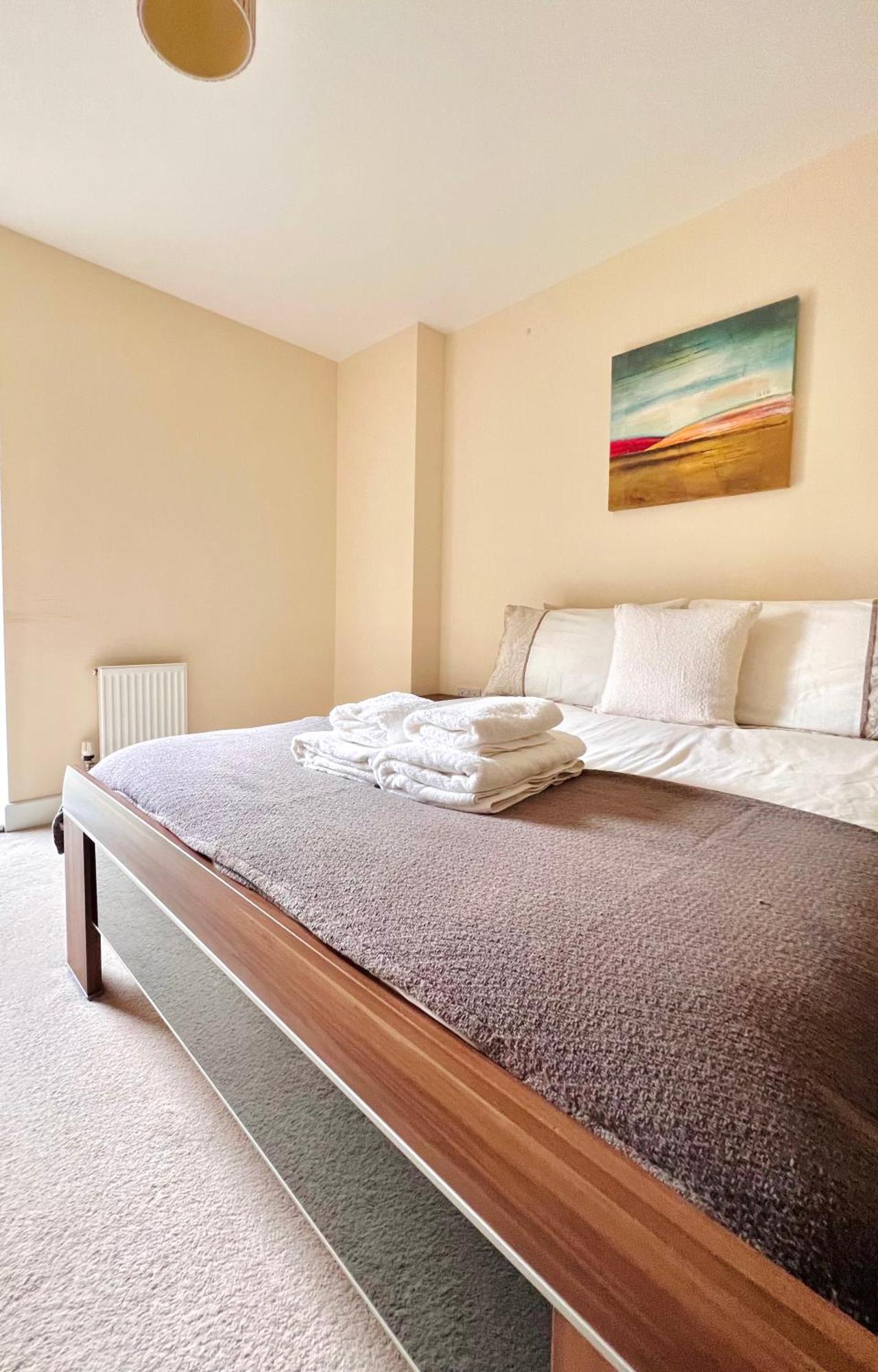 Apartment Canada Water Se16 7aq 2bed 2bathroom Ap