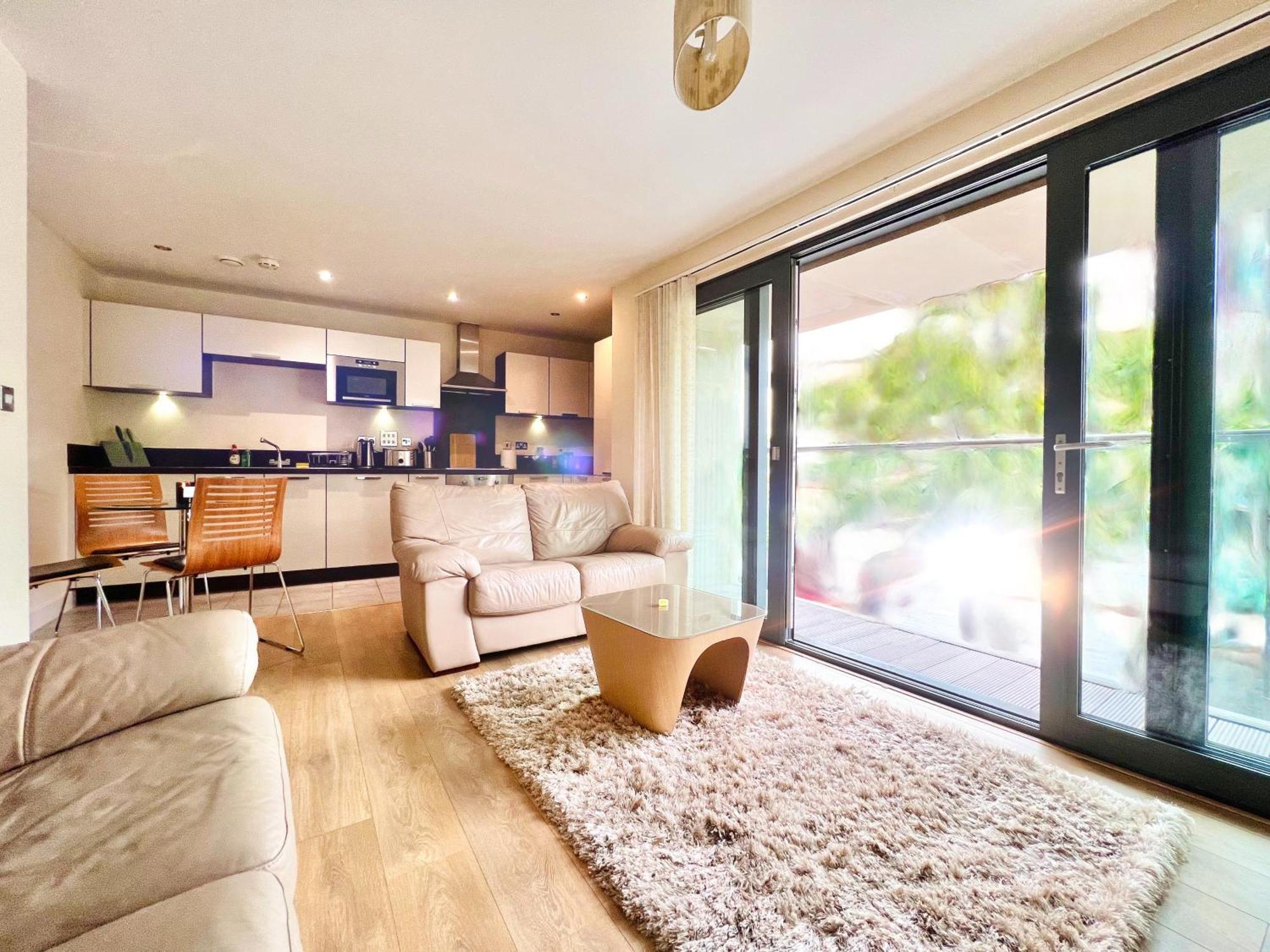 Apartment Canada Water Se16 7aq 2bed 2bathroom Ap London