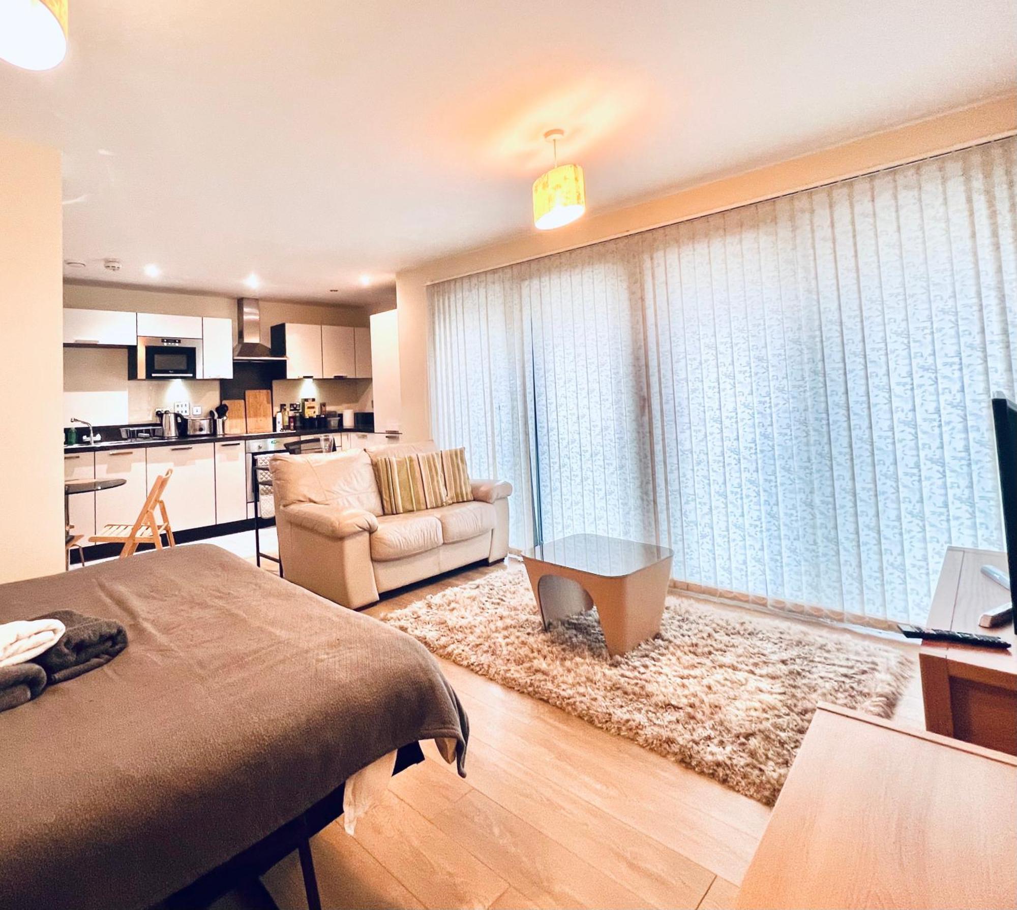 Canada Water Se16 7aq 2bed 2bathroom Ap London